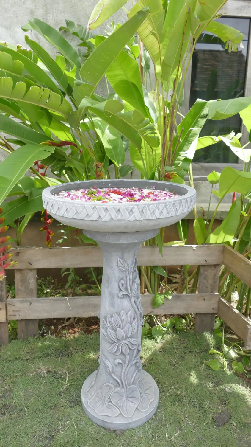  Product image 2 of the product “Semarang - Bowl with geometrical motif, Ø 50 cm | cast stone ”
